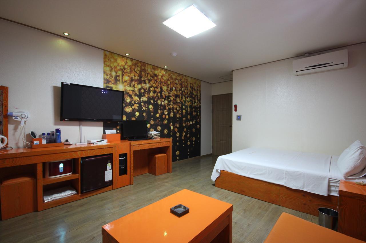 Hotel Lie جيوجي المظهر الخارجي الصورة