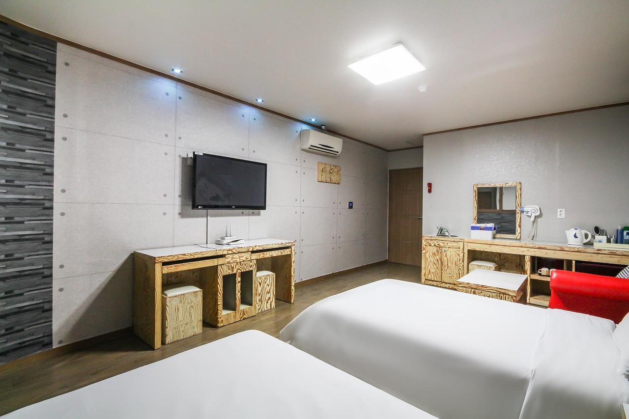 Hotel Lie جيوجي المظهر الخارجي الصورة