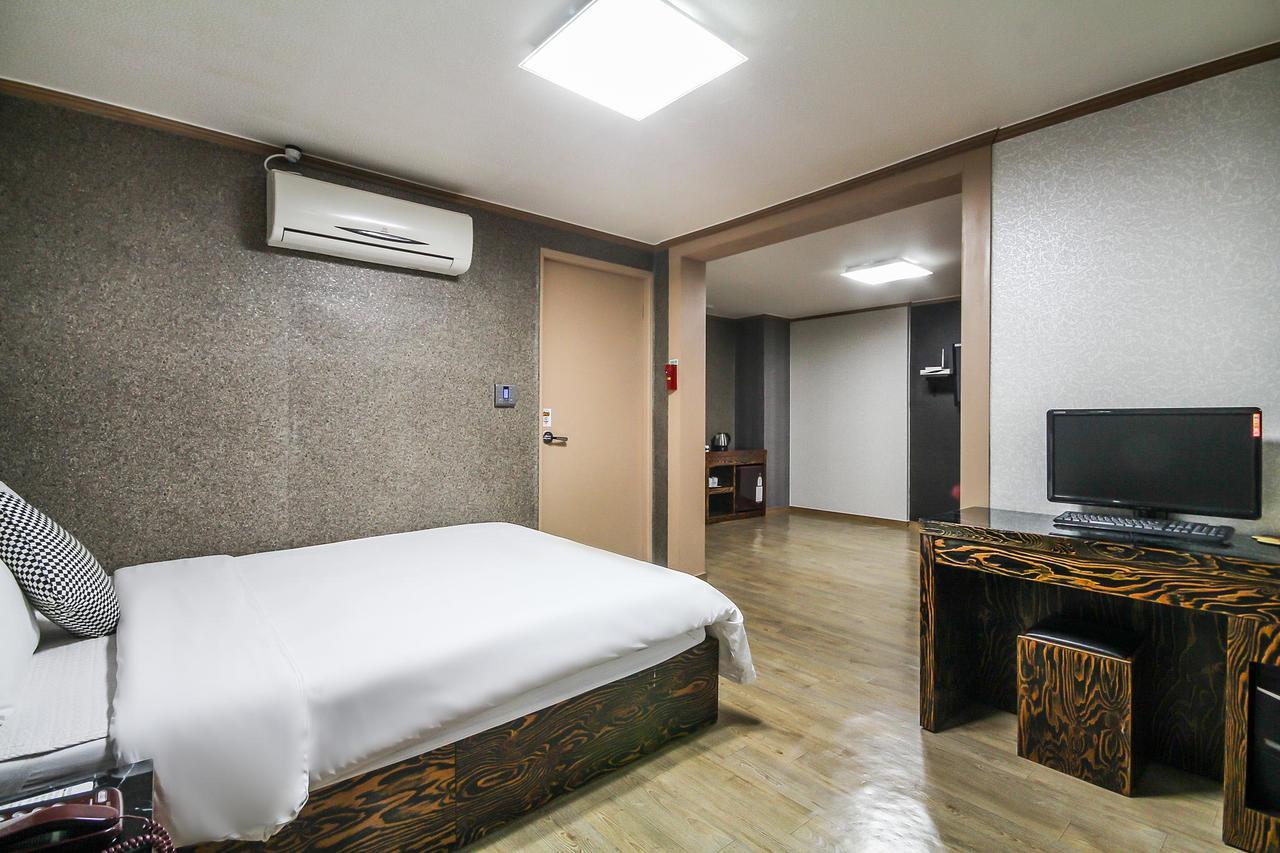Hotel Lie جيوجي المظهر الخارجي الصورة