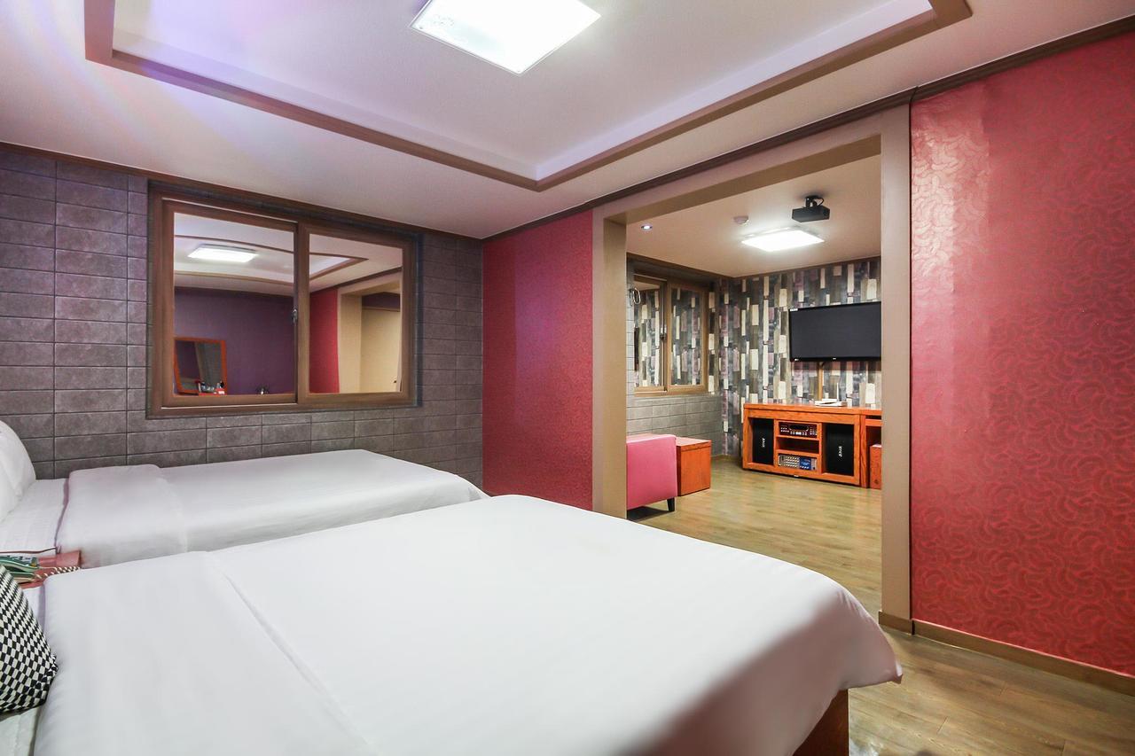 Hotel Lie جيوجي المظهر الخارجي الصورة